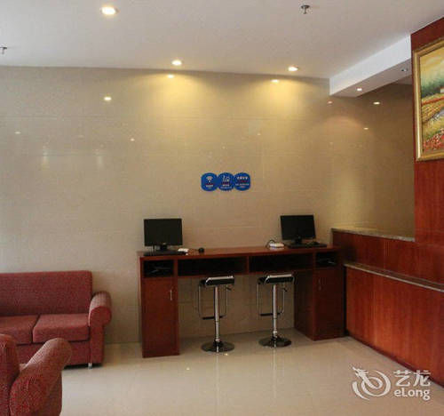 Hanting Express Kunming Stadium Branch Esterno foto